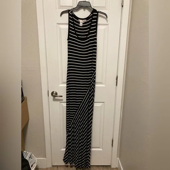Studio M Black and White Striped Sleeveless Maxi Dress #W - Picture 1 of 7